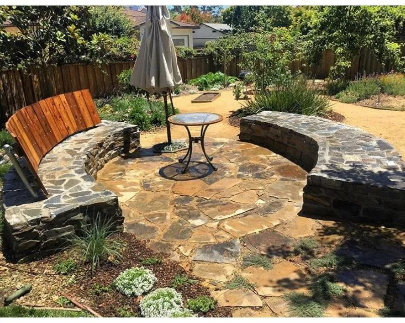 Top-rated residential landscaping in Oakland, CA by De La Tierra Landscape Design