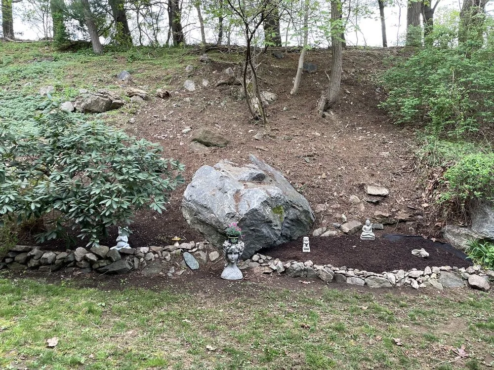 Professional residential landscaping for year-round maintenance in Croton-on-Hudson, NY by De La Tierra Landscaping