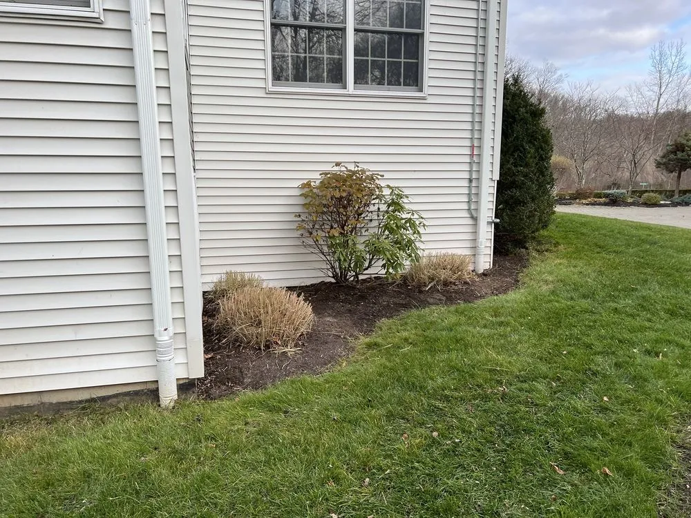 Affordable landscape design in Croton-on-Hudson, NY by De La Tierra Landscaping