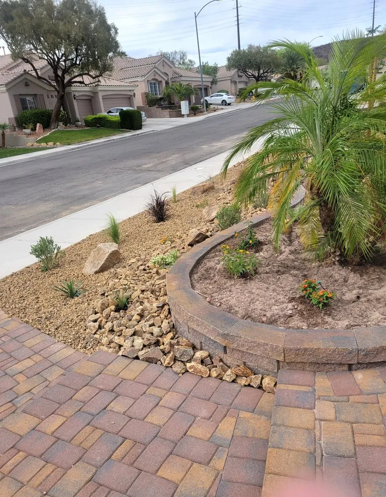 Reliable lawn mowing service in Las Vegas, NV - DE landscape