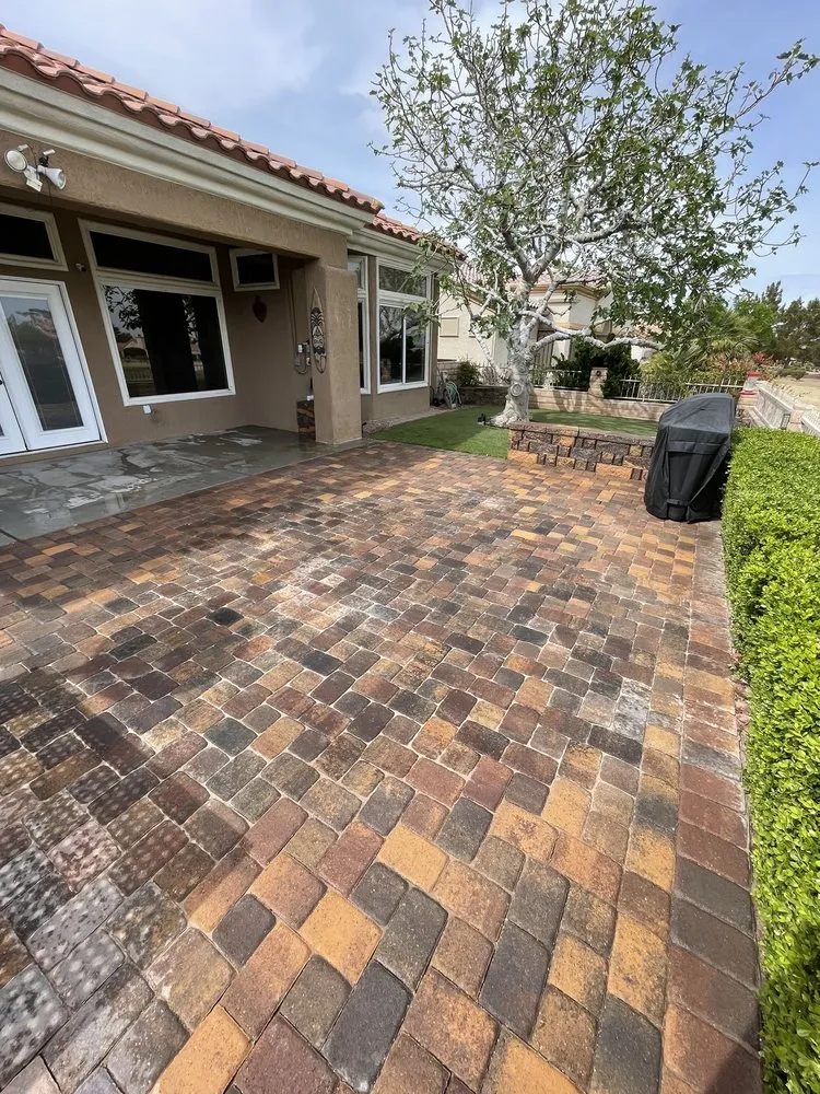 Trusted outdoor landscaping experts serving Las Vegas, NV - DE landscape