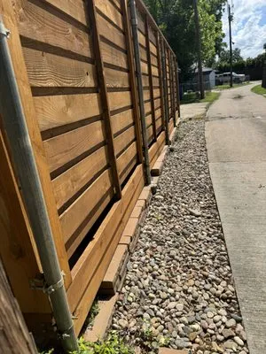 D&E Landscape Maintenance Logo