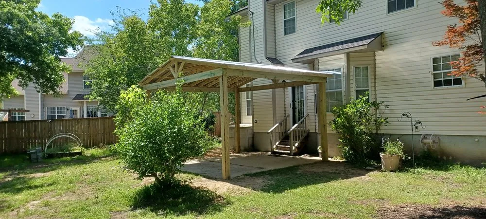 Expert lawn mowing service in Goose Creek, SC by D&E Landscapes