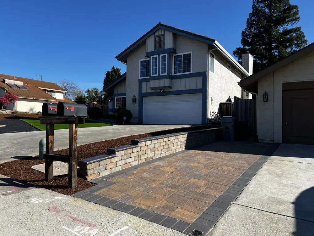 Professional lawn care service in Gilroy, CA - D&E Landscaping and Concrete