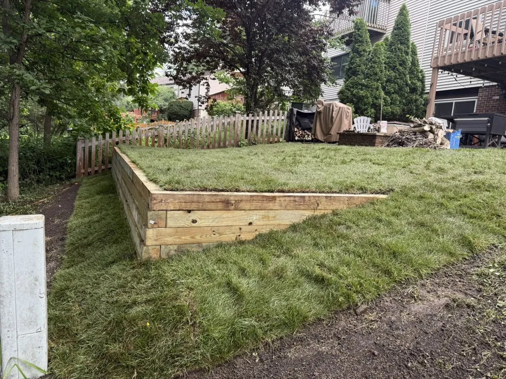 Trusted yard cleanup service in Aurora, IL by D&E Landscaping