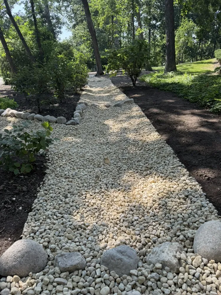 Trusted landscaping services for year-round maintenance across Aurora, IL - D&E Landscaping