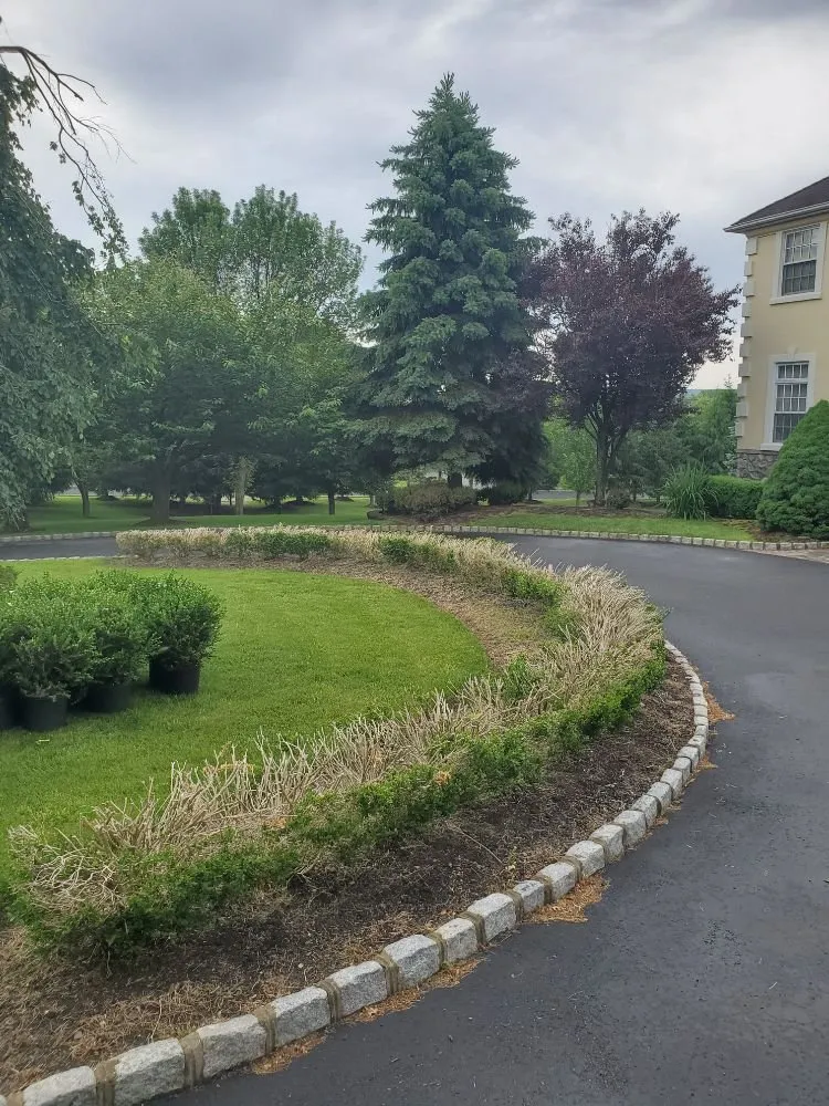 Custom residential landscaping in Somerville, NJ - D&E Landscaping