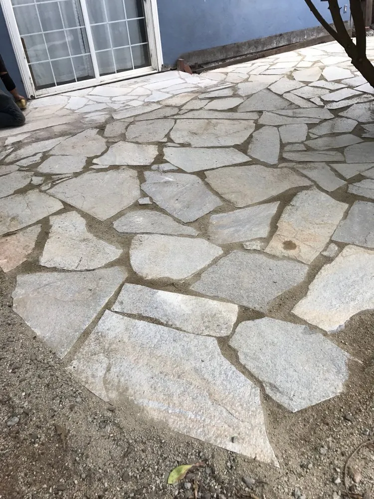 Local yard cleanup service for residential properties across Half Moon Bay, CA - De Leon Gardening Services