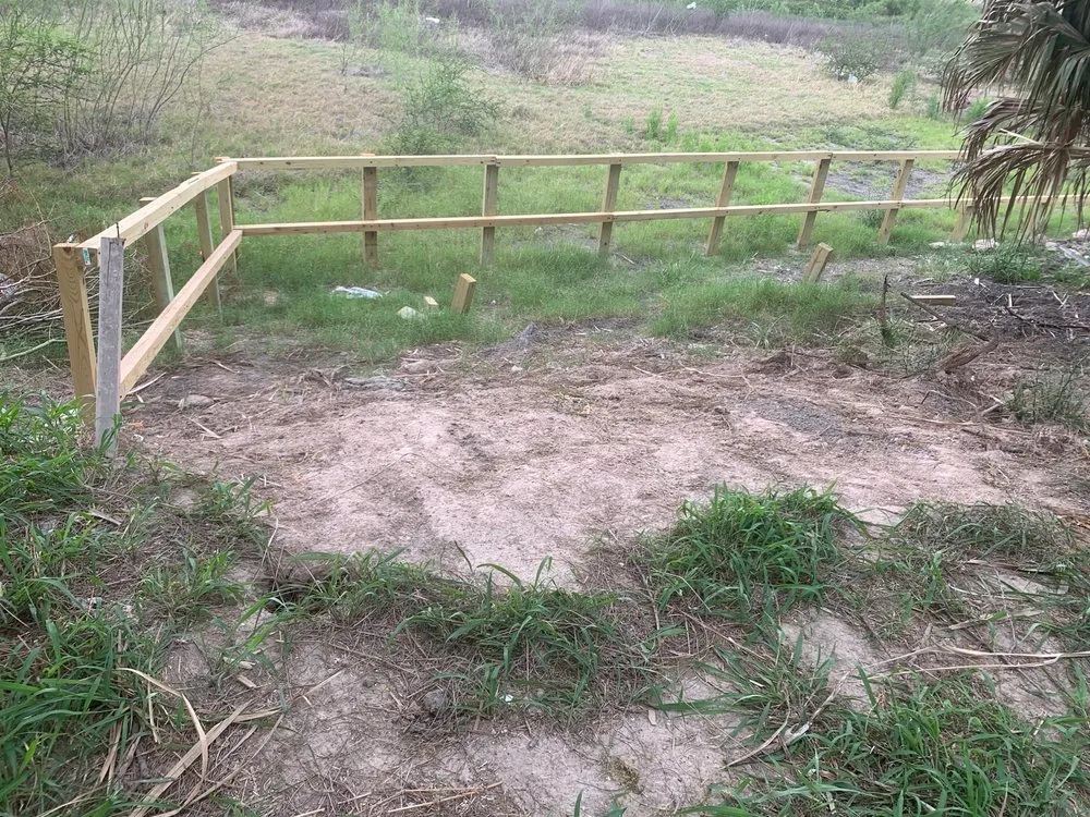 Trusted yard cleanup service in Brownsville, TX by De Leon Landscaping & Retaining Walls