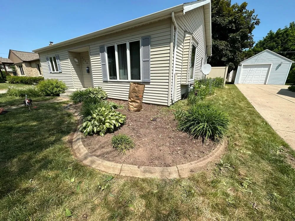 Local lawn mowing service in Appleton, WI by De Leon's All-Season Services