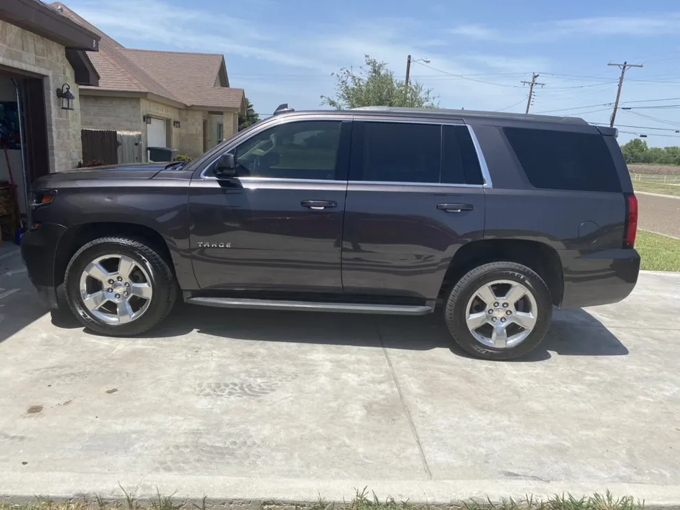 Custom lawn care service for year-round maintenance across Harlingen, TX - De Leon's Lawn care & Tree Trimming Services