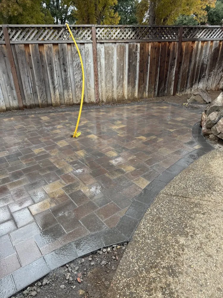 Professional yard maintenance experts serving San Jose, CA - De Luna Landscaping