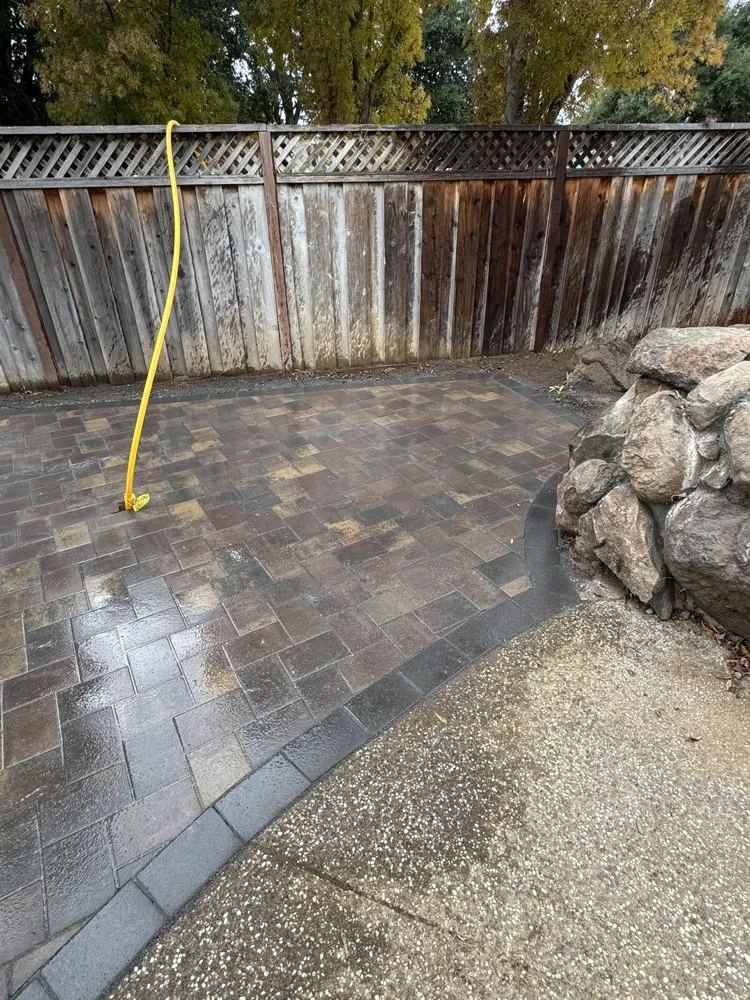 Professional yard cleanup service in San Jose, CA by De Luna Landscaping