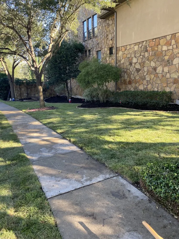 Expert outdoor landscaping in Pflugerville, TX - De Luna Site & Landscape