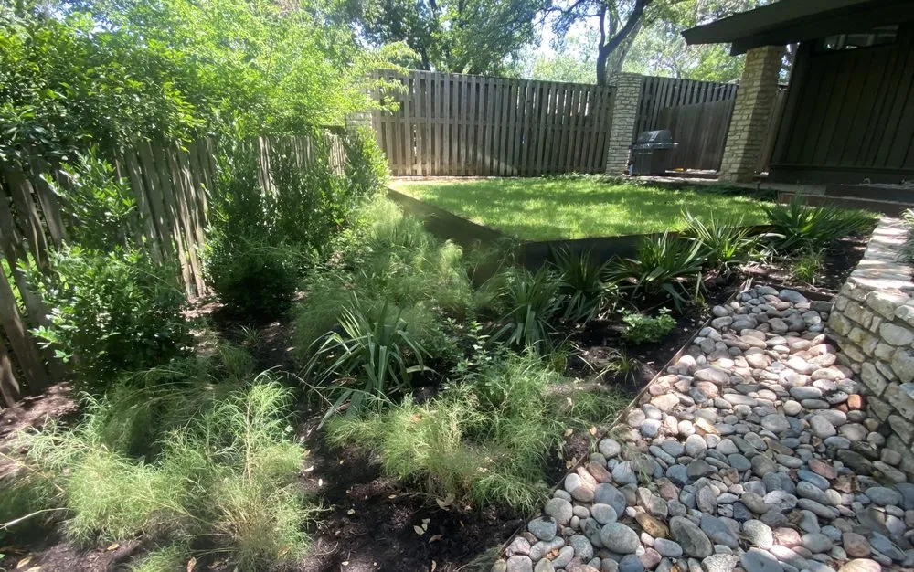 Local landscaping services in Pflugerville, TX - De Luna Site & Landscape