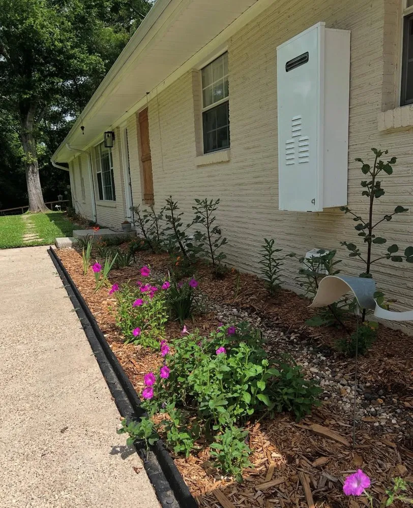 Expert landscape installation in Carthage, TX - De Luna's Lawn Care