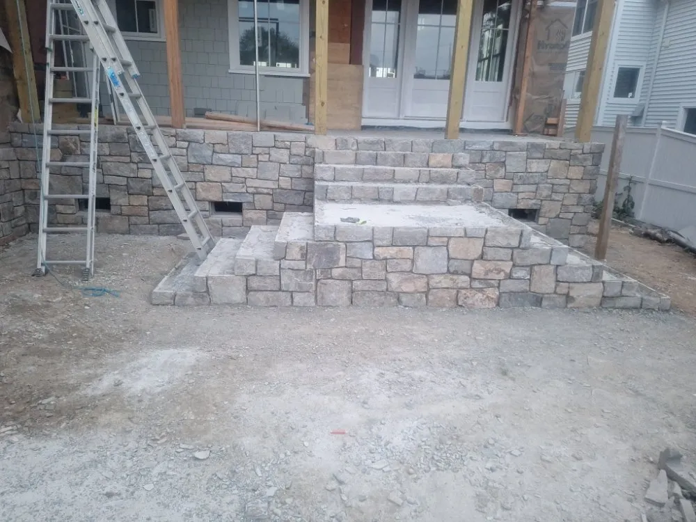 Trusted lawn care service in Stamford, CT - De Masonry & Landscaping