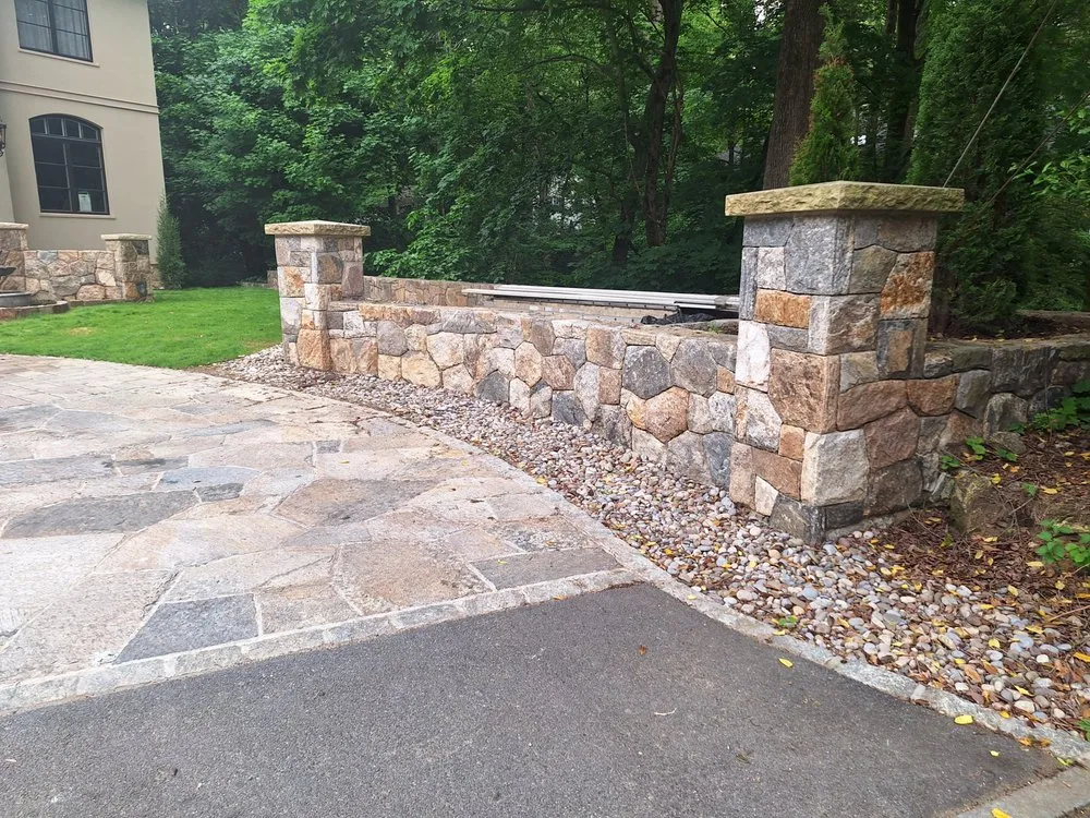 Top-rated residential landscaping experts serving Stamford, CT - De Masonry & Landscaping