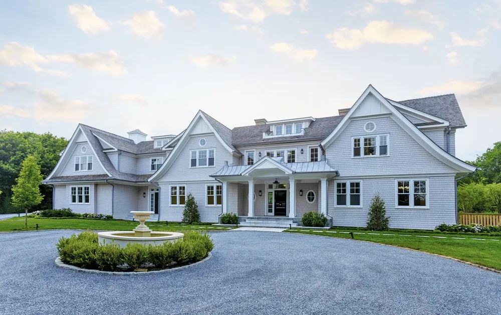 Expert yard cleanup service with custom design in Southampton, NY by De Rosas Landscaping