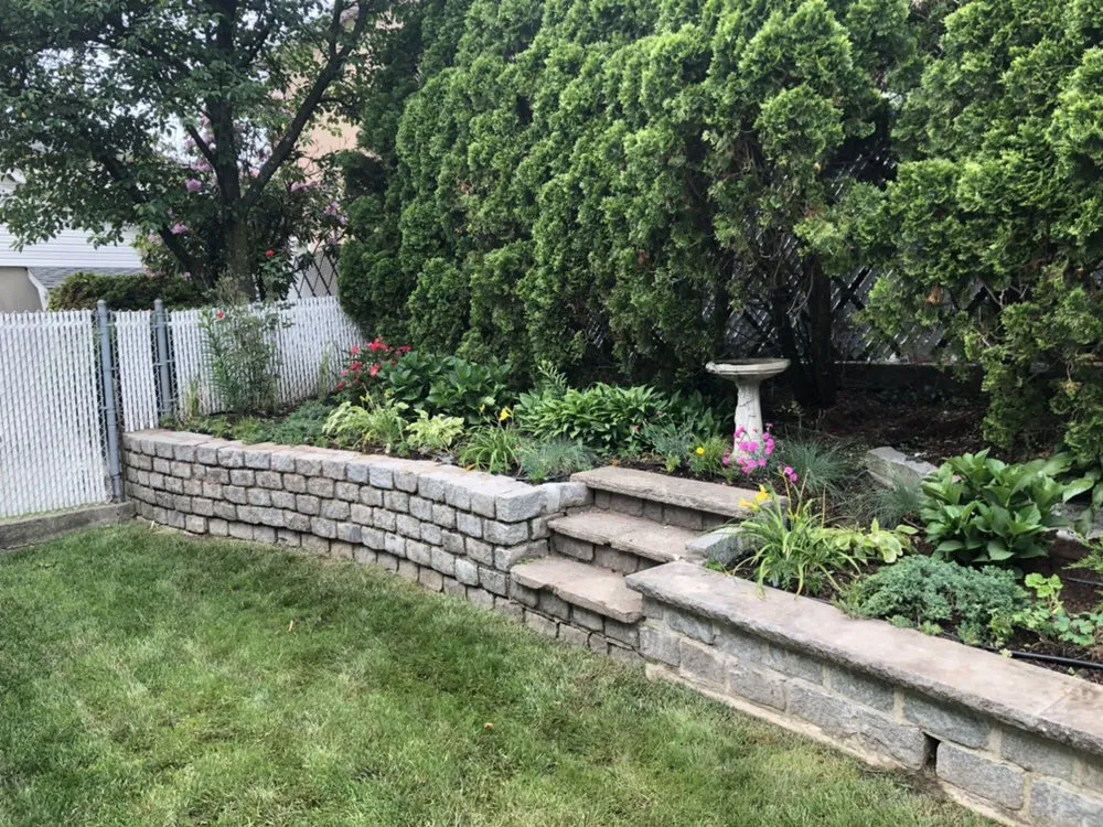 Trusted landscaping services experts serving Brooklyn, NY - De Santo Landscaping & Irrigation