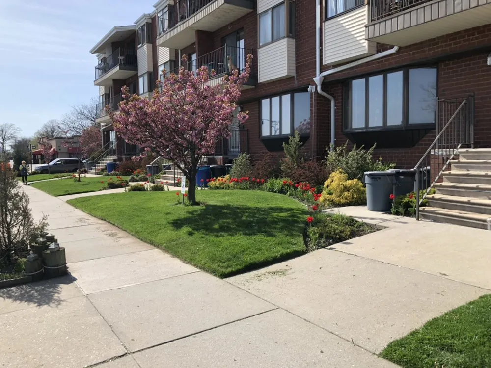 Custom landscaping services for year-round maintenance across Brooklyn, NY - De Santo Landscaping & Irrigation