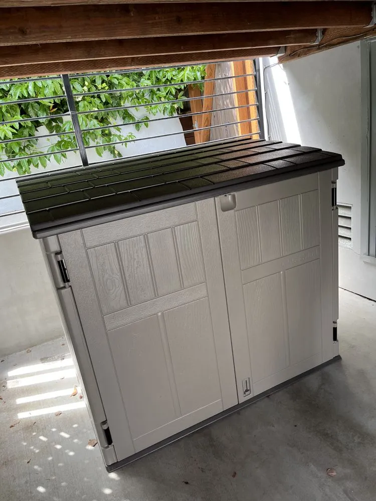 Custom landscaping services in Baytown, TX by De Silva And Sons Handyman LLC