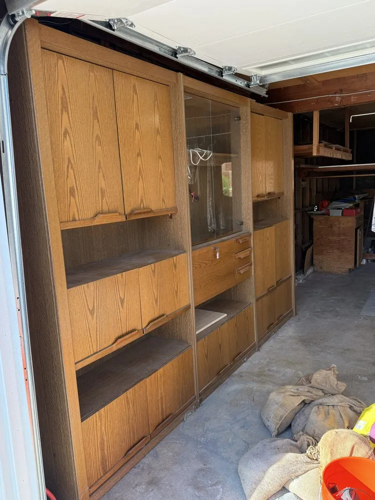 Expert yard maintenance for homes across Baytown, TX - De Silva And Sons Handyman LLC