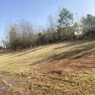 Affordable yard maintenance in Atlanta, GA - Deaf With A Purpose