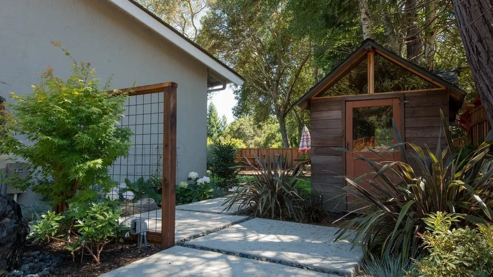 Local yard maintenance for beautiful yards in Concord, CA by Deal Stack Landscaping Concord