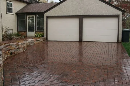 Custom yard maintenance for homes in Minneapolis, MN by Dean Bjorkstrand Landscaping
