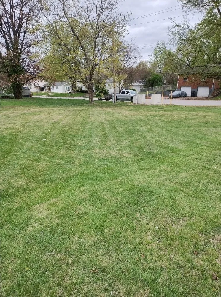 Trusted landscape design experts serving Fairview Heights, IL - Dean's Topnotch Lawn Care