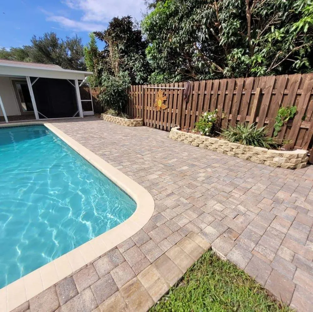 Trusted yard cleanup service for year-round maintenance across Venice, FL - Deans Tree Service and Paver Division