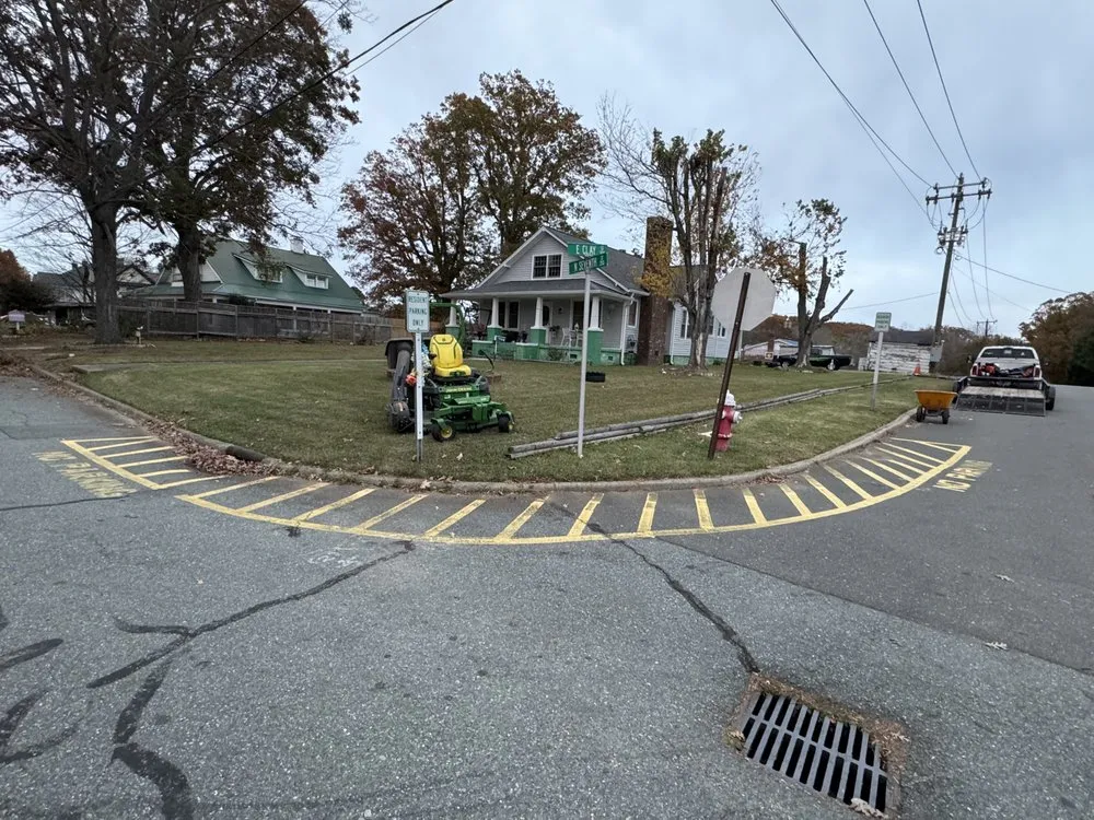 Top-rated outdoor landscaping in Graham, NC - Deaton’s Clean Cut Lawncare