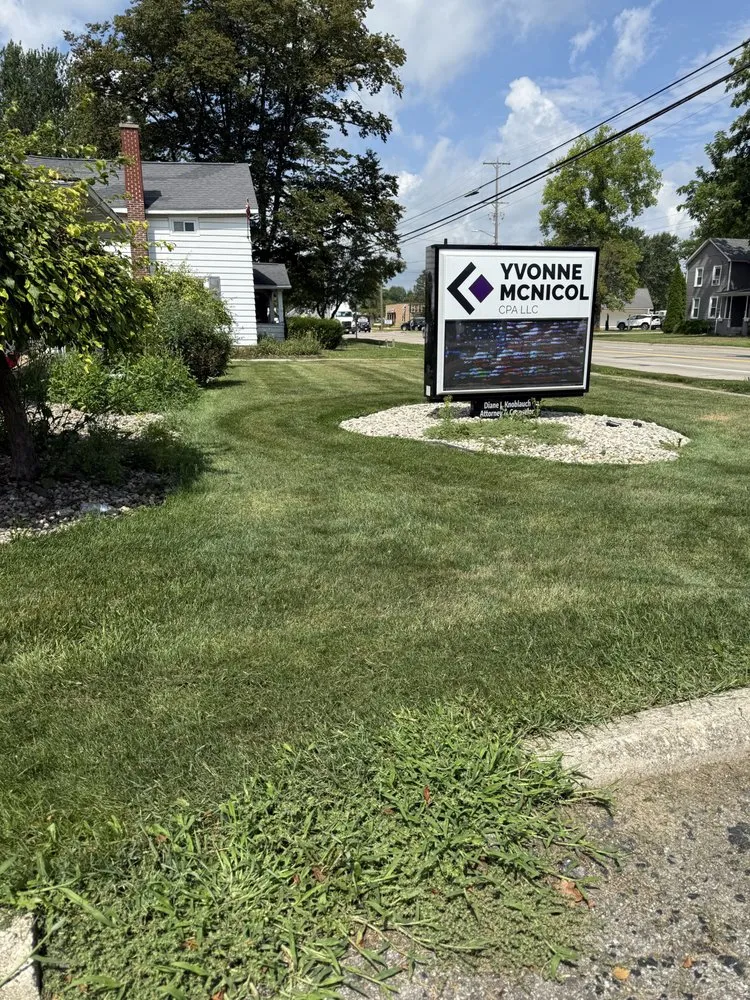 Trusted lawn care service in Blissfield, MI by Deaton’s Landscaping