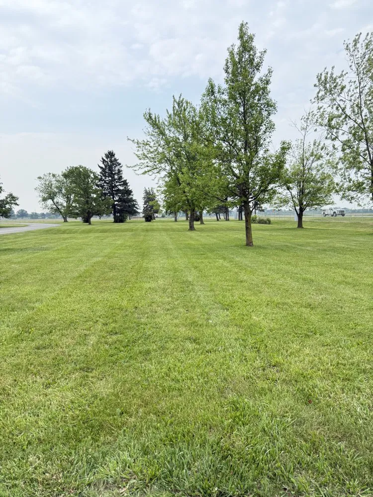 Affordable lawn mowing service experts serving Blissfield, MI - Deaton’s Landscaping