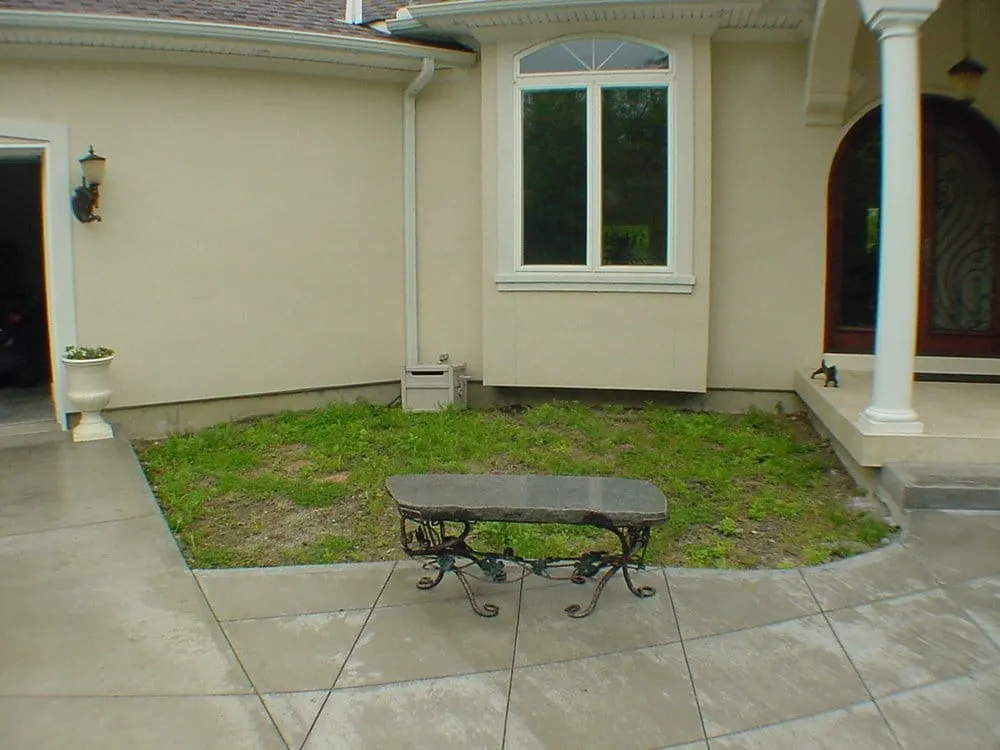 Local garden landscaping for homes in Cleveland, MO by Debbie's Lawn Busters