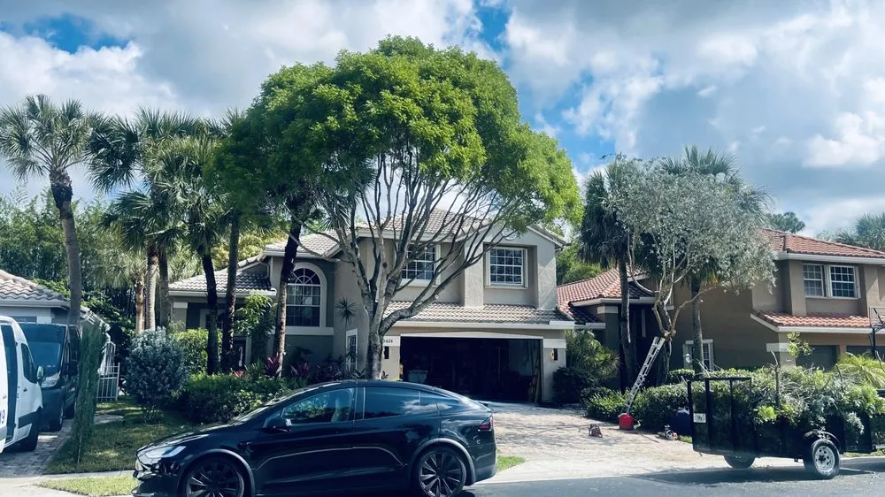 Professional yard maintenance for outdoor upgrades across Tamarac, FL - Decam Landscape Services