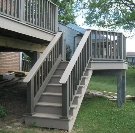 Custom garden landscaping in West Manchester Township, PA - Deck Tek