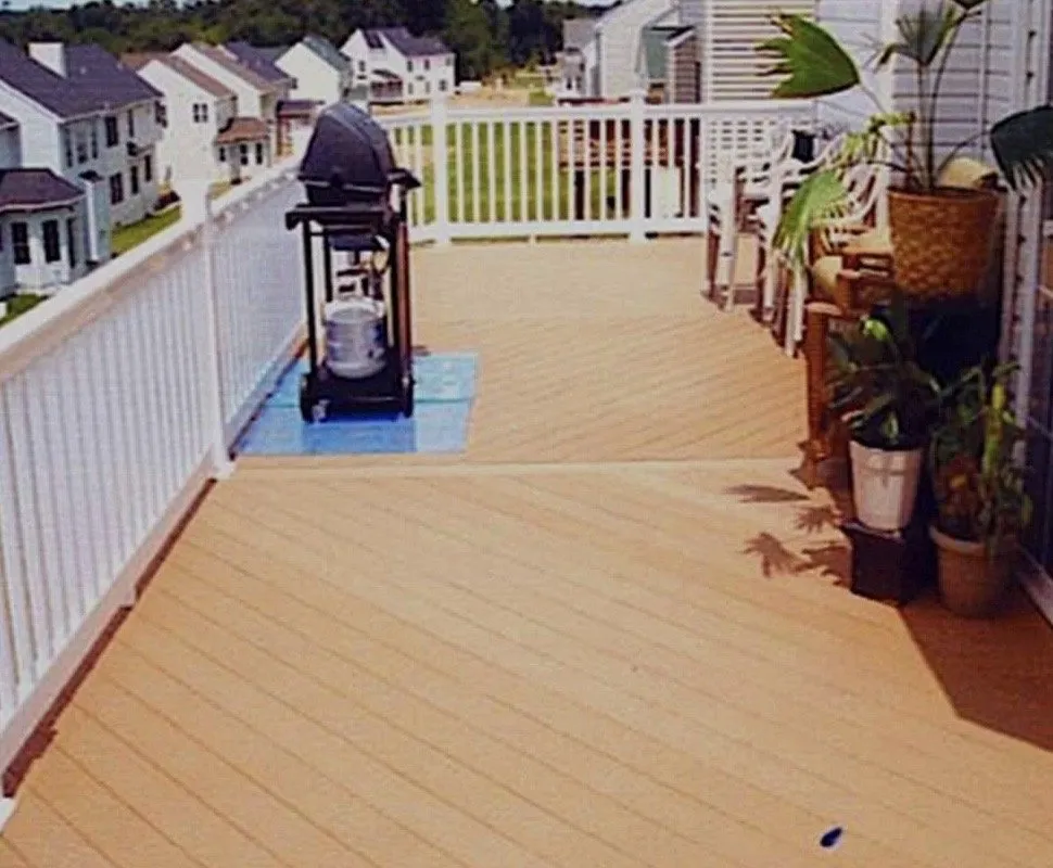 Local residential landscaping in West Manchester Township, PA - Deck Tek