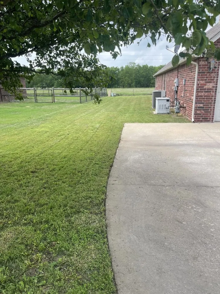 Expert landscaping services in Owasso, OK - Deckard's Lawn Services