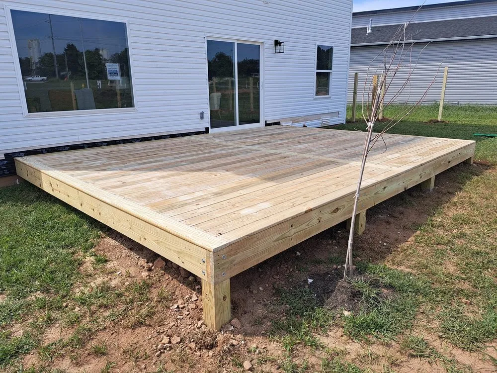 Top-rated lawn care service with custom design in Marshfield, MO by Decks Plus