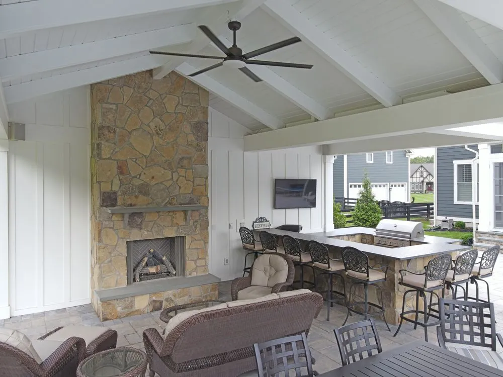 Custom outdoor landscaping experts serving Catharpin, VA - Deckscapes of Virginia