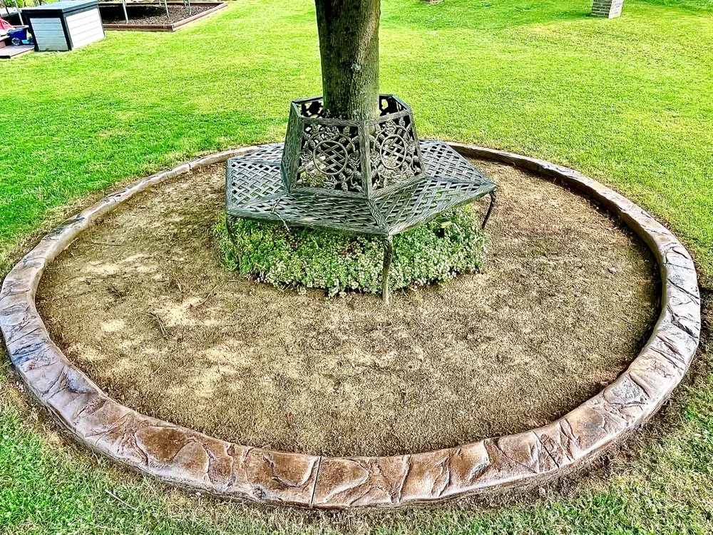 Reliable landscape design for residential properties in Sharpsville, PA by Deco Borders & Concrete