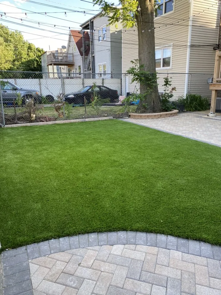 Trusted landscape design experts serving Chicago, IL - Decogarden Landscaping 1