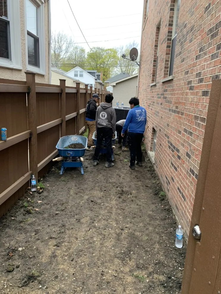 Reliable lawn care service in Chicago, IL - Decogarden Landscaping 1