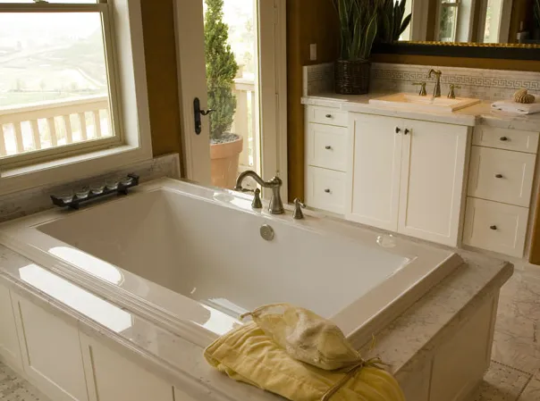 Reliable lawn mowing service near you in Los Angeles, CA by Decor Home Builders