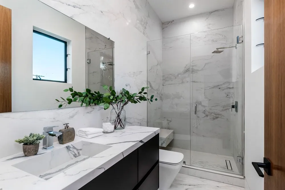 Affordable yard maintenance in Los Angeles, CA - Decor Home Builders