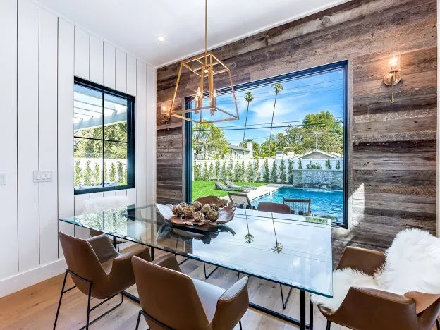 Professional residential landscaping in Los Angeles, CA by Decor Home Builders