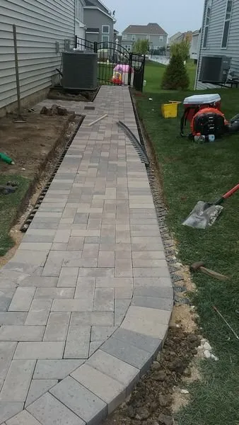 Trusted outdoor landscaping with custom design across Saint Charles, IL - Decoration Landscaping