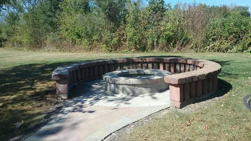 Top-rated landscape design near you in Saint Charles, IL by Decoration Landscaping